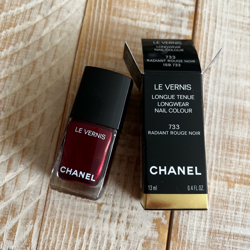Chanel Le Vernis Long Wear Nail Colour
